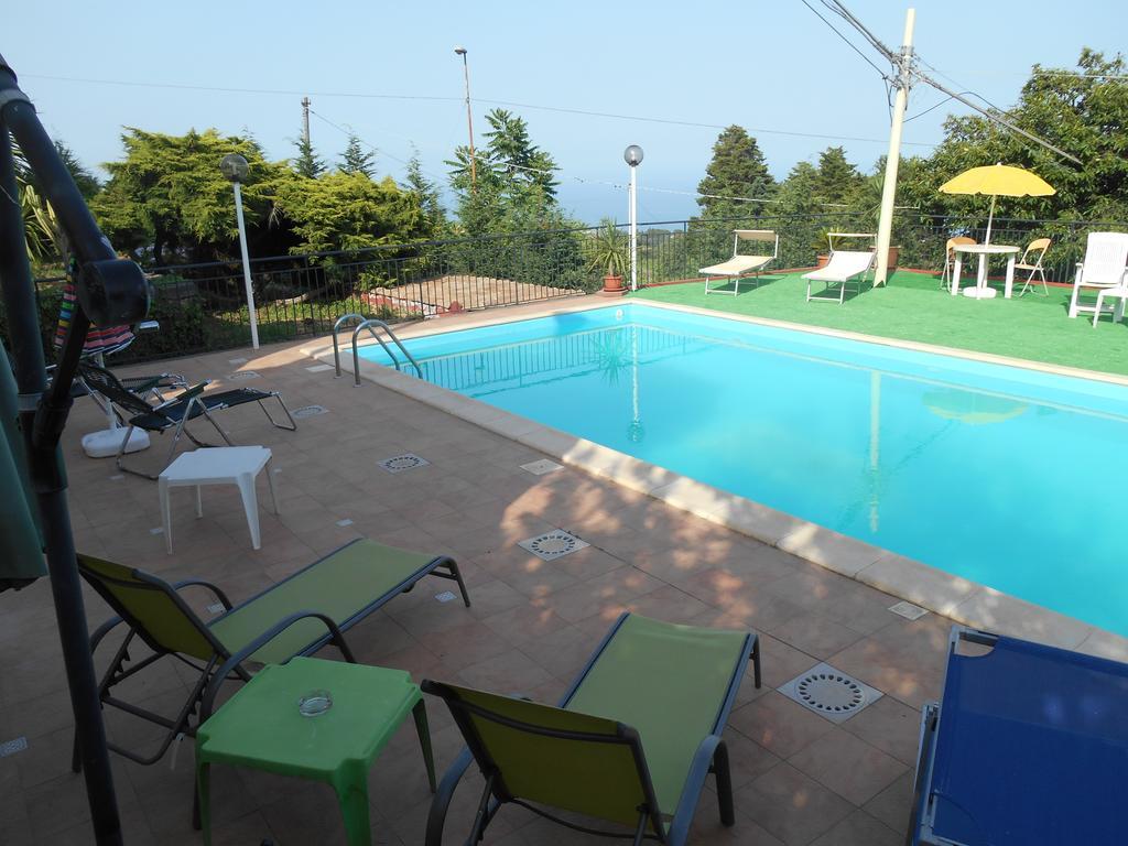 Al Villino Sunshine In Villa Con Piscina Ed Idromassaggio Sant'Alfio Luaran gambar